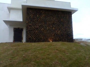 Q 1010: Pedra Ferro serrada em peças de 10 x 10 cm